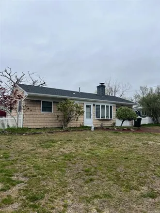 Image 1 - 26 Dolphin Road, Southampton, East Quogue, NY 11942, USA - House for rent