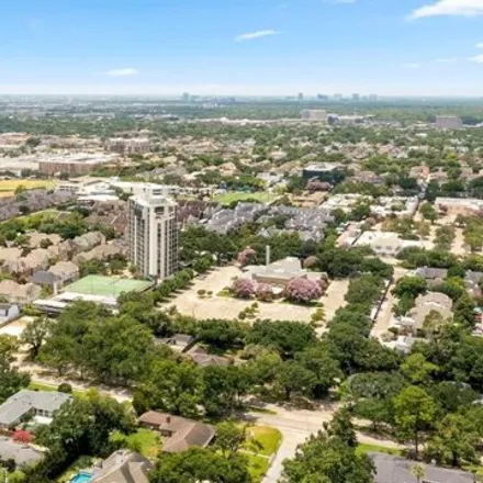 Image 9 - 1145 Chimney Rock Road, Houston, TX 77056, USA - House for sale
