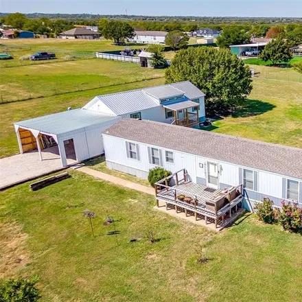 Image 2 - 10911 Everest Drive, Johnson County, TX 76084, USA - House for sale