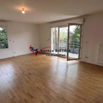 Rent this 5 bed apartment on 43 Grande Rue in 95290 L'Isle-Adam, France
