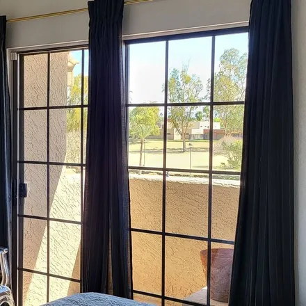 Rent this 2 bed condo on Scottsdale