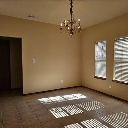 Image 7 - 7140 North Cynthia Street, McAllen, TX 78504, USA - House for sale