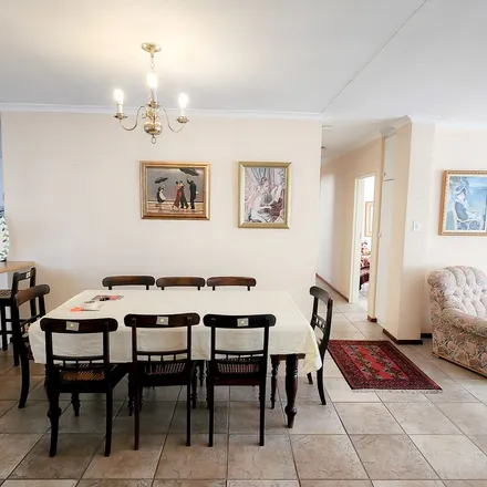 Image 5 - Upper Lady Grey Street, Drakenstein Ward 4, Paarl, 7646, South Africa - Apartment for rent