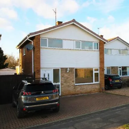 Buy this 3 bed house on 28 Pennine Way in Kettering, NN16 9AY