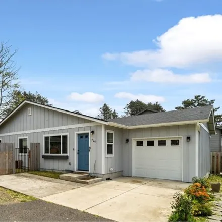 Buy this 3 bed house on 1742 Northwest 33rd Street in Lincoln City, OR 97367