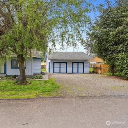 Buy this 2 bed house on 1382 Lincoln Street in Centralia, WA 98531