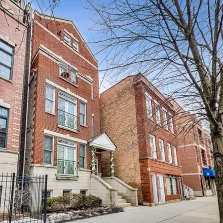 Rent this 4 bed condo on 3835 N Southport Ave Apt 1 in Chicago, Illinois