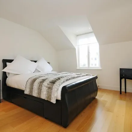 Image 3 - 30 Hans Road, London, SW3 1RY, United Kingdom - Apartment for rent