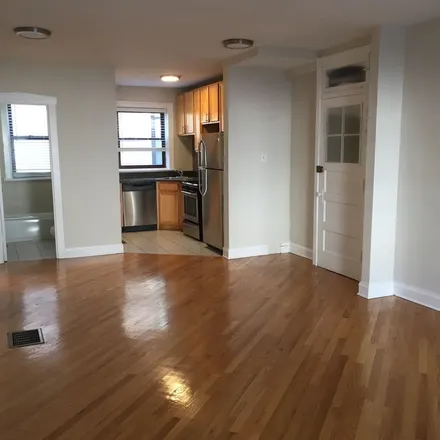 Image 4 - 1242 West Henderson Street, Chicago, IL 60657, USA - Apartment for rent