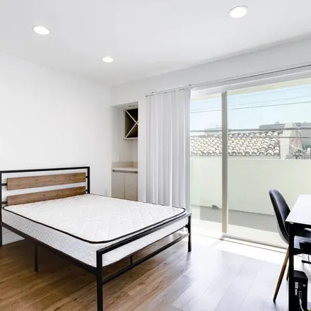 Image 3 - 1581 Beloit Avenue, Los Angeles, CA 90025, USA - Apartment for rent