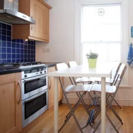 Image 2 - London Blue Lady, 11 Barnsbury Road, London, N1 0HG, United Kingdom - Room for rent