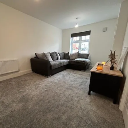 Rent this 2 bed duplex on Medland Way in Exminster, EX2 0AW