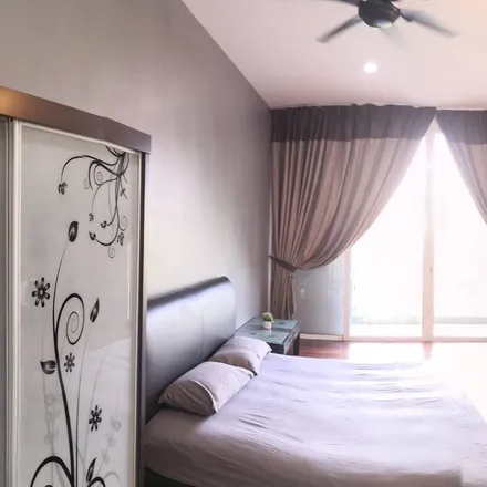 Rent this 1 bed apartment on Jalan Penggawa 15/2 in Bandar Mahkota Cheras, 43200 Kajang Municipal Council