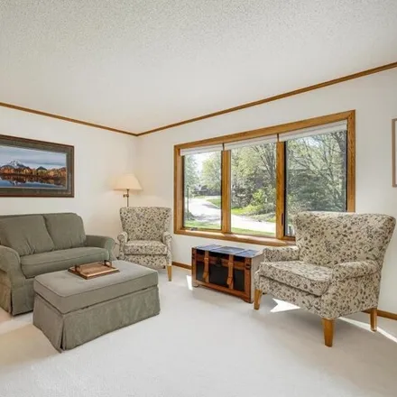 Image 4 - 18724 Kristie Lane, Eden Prairie, MN 55346, USA - House for sale