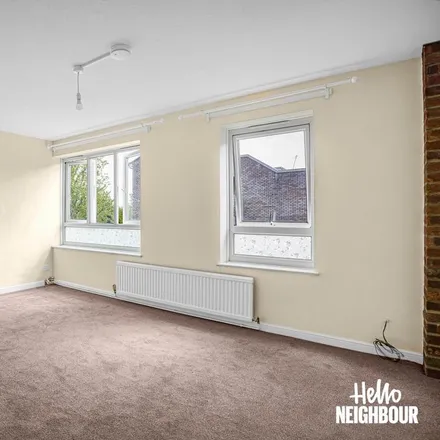 Image 4 - Olley Close, London, SM6 9DJ, United Kingdom - Townhouse for rent