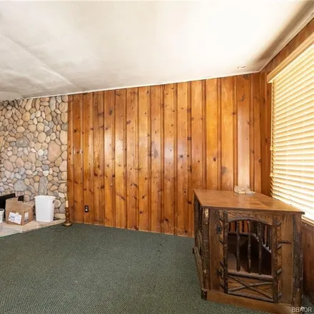 Image 2 - 40395 Big Bear Boulevard, Big Bear Lake, CA 92315, USA - House for sale