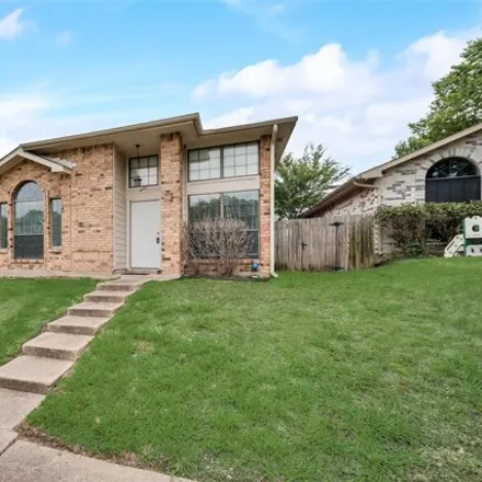 Buy this 3 bed house on 520 Seminary Ridge in Mesquite, TX 75149