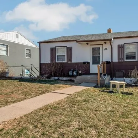 Image 1 - 1920 Ivy Avenue, Rapid City, SD 57701, USA - House for sale
