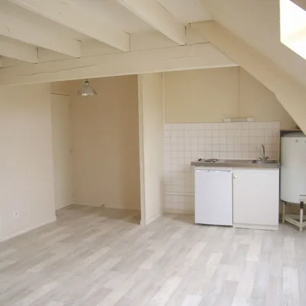 Rent this 2 bed apartment on 20 Rue Henri Barbusse in 50130 Cherbourg-en-Cotentin, France