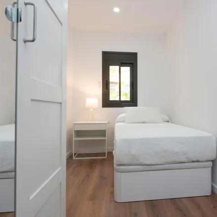 Rent this 2 bed apartment on Carrer de Sants in 225, 08001 Barcelona