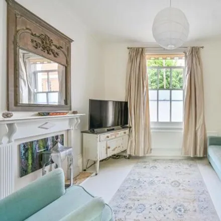 Buy this 2 bed house on 6 East Arbour Street in Ratcliffe, London