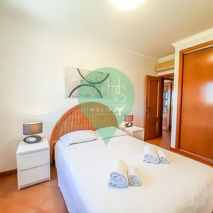 Image 6 - Rua das Amoreiras, 8125-466 Quarteira, Portugal - Apartment for rent