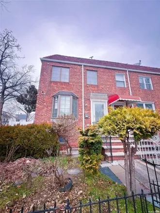 Buy this 3 bed house on 152-01 33rd Avenue in New York, NY 11354