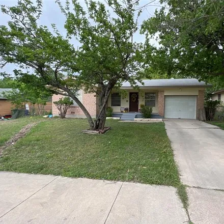 Rent this 3 bed house on 1222 South 7th Street in Copperas Cove, Coryell County
