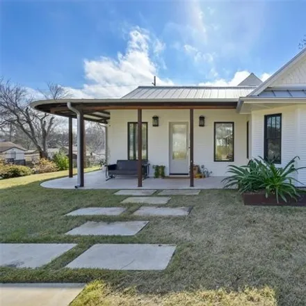 Image 4 - 1623 Garden Street, Austin, TX 78702, USA - House for sale