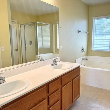 Image 5 - 10733 Pipers Cove Lane, Summerlin South, NV 89135, USA - House for rent