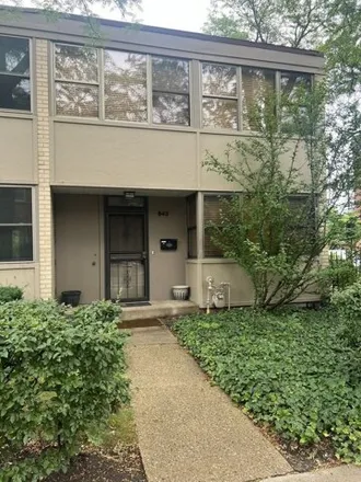 Rent this 3 bed townhouse on 843 S Loomis St in Chicago, Illinois
