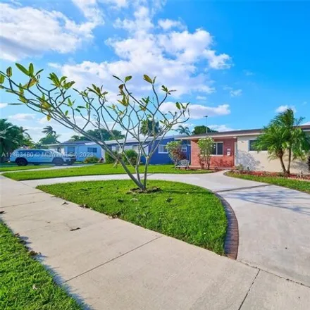 Buy this 3 bed house on 1465 Coolidge Street in Hollywood, FL 33020