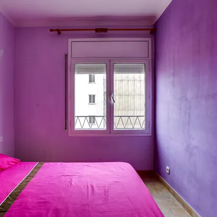 Image 2 - Carrer de Pons i Gallarza, 105, 08030 Barcelona, Spain - Room for rent