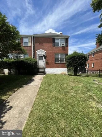 Image 2 - 4036 Annellen Rd, Baltimore, Maryland, 21215 - House for sale