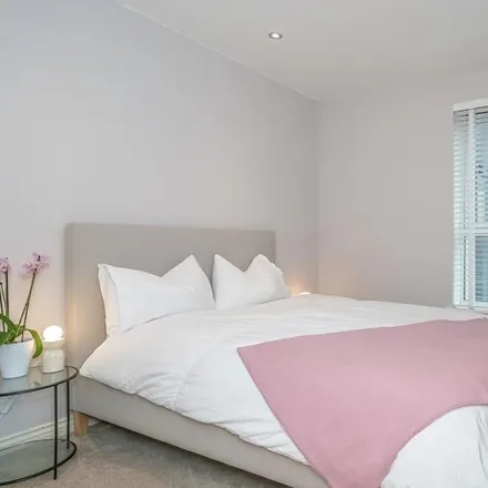 Rent this 2 bed apartment on Edinburgh Waverley in South Ramp, City of Edinburgh