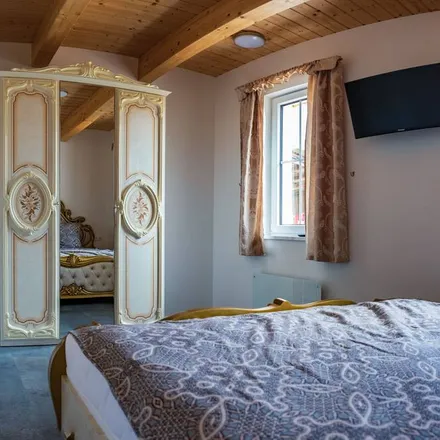 Rent this 2 bed house on Bad Staffelstein in Am Kurpark, 96231 Bad Staffelstein