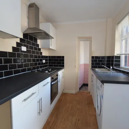 Rent this 3 bed apartment on Ratcliffe Road in Sheffield, S11 8YA