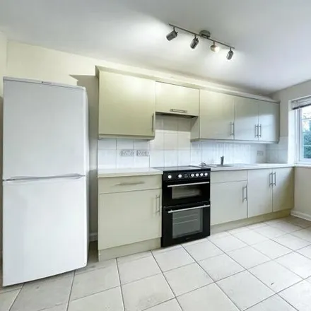 Image 3 - New Road, Prestwood, HP16 0PX, United Kingdom - Apartment for sale