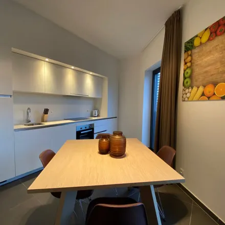Rent this 1 bed apartment on Avenue Ariane - Arianelaan 4 in 1200 Woluwe-Saint-Lambert - Sint-Lambrechts-Woluwe, Belgium