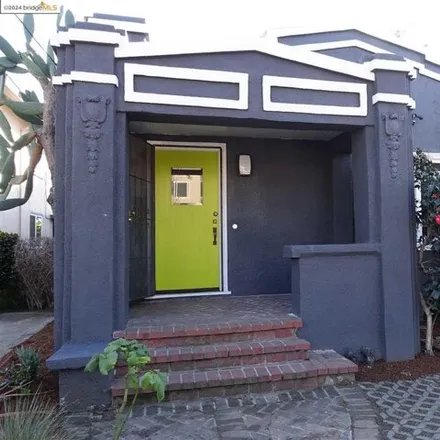 Rent this 2 bed house on 2025 Damuth Street in Oakland, CA 94602