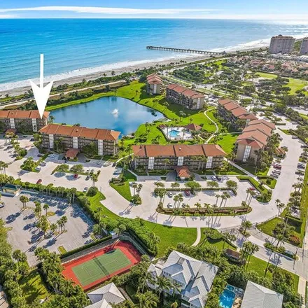 Rent this 2 bed condo on Beach Parking in South Seas Drive, Jupiter