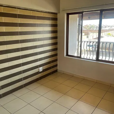 Rent this 2 bed apartment on unnamed road in Beyerspark, Gauteng