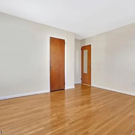 Image 9 - Costco, Hobson Street, Union, NJ 07083, USA - Apartment for rent