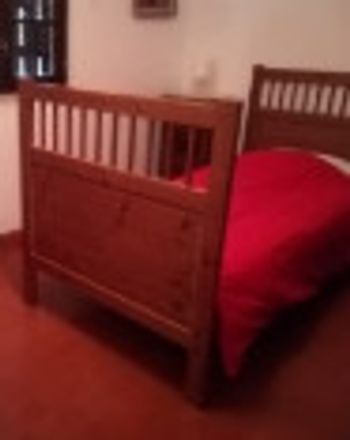 Rent this 3 bed room on R. Mário Casimiro in 2820 Charneca de Caparica, Portugal