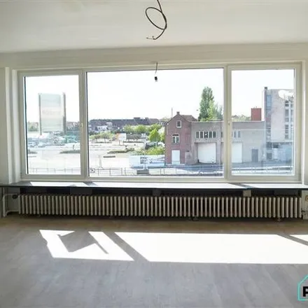 Rent this 2 bed apartment on Noordkaai 8 in 8930 Menin, Belgium