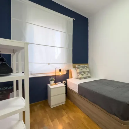 Rent this 5 bed room on Carrer de Mallorca in 207, 08001 Barcelona