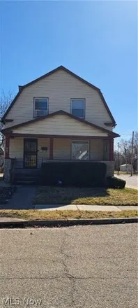 Buy this 3 bed house on 865 Wirt Street in Youngstown, OH 44510