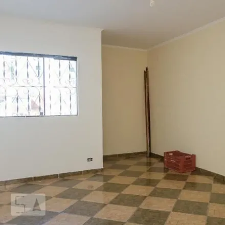 Rent this 3 bed house on Alameda São Caetano in Santa Maria, São Caetano do Sul - SP