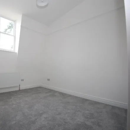 Image 9 - Platanos College, Stockwell Park Road, Stockwell Park, London, SW9 0AL, United Kingdom - House for rent