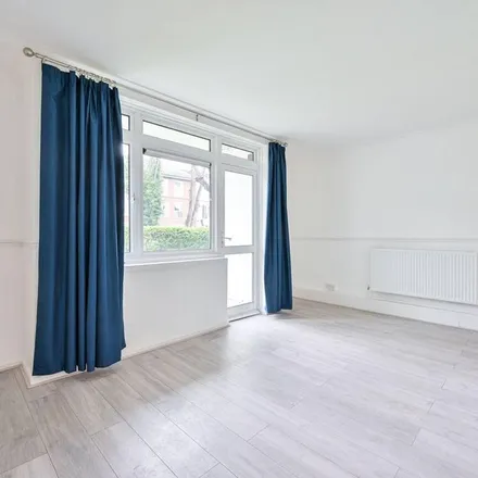 Rent this 2 bed apartment on St Mary's Road in London, SE15 2DU